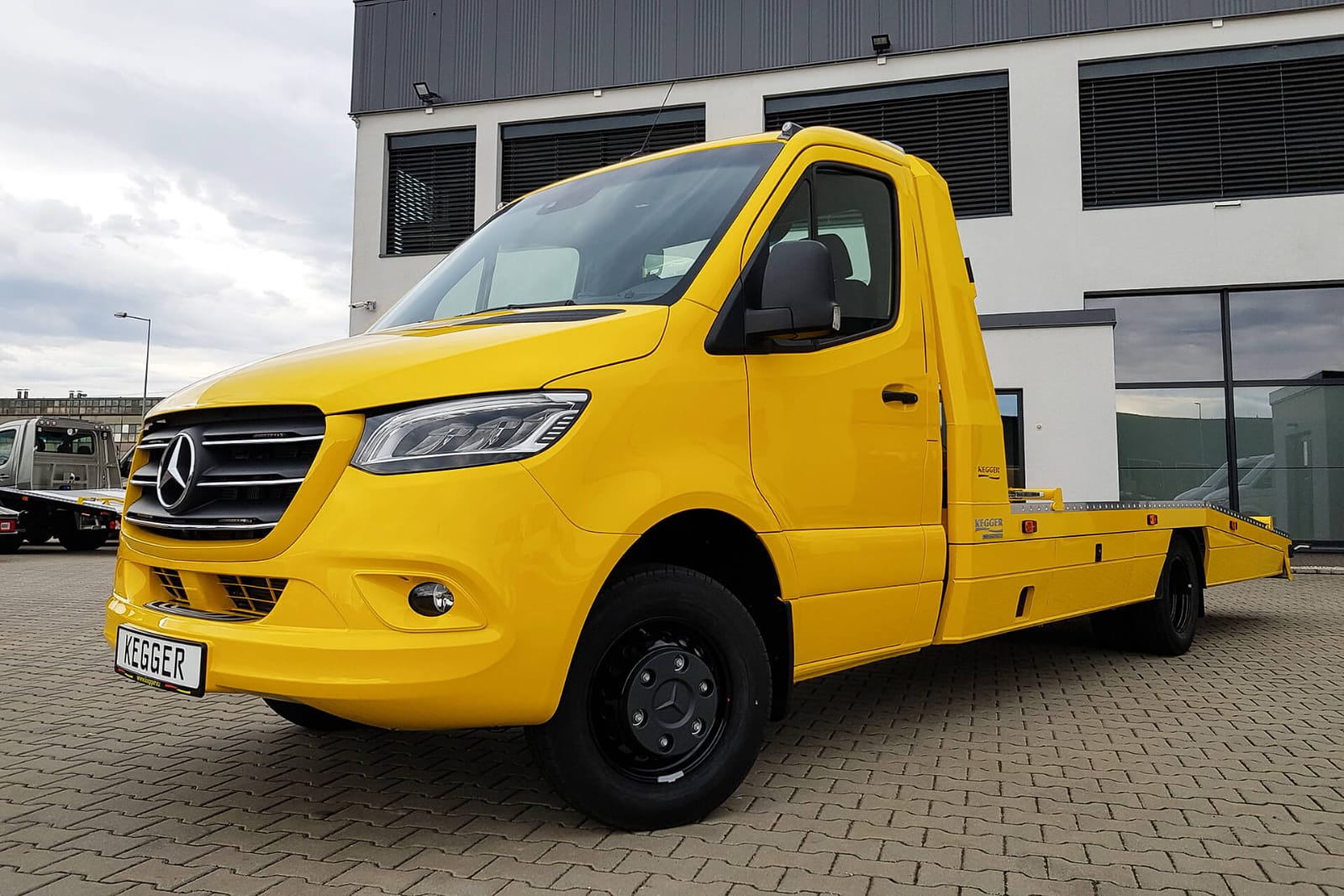 Заказать эвакуатор в Алматы